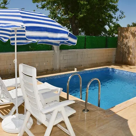 Bed & Breakfast Airport 3*